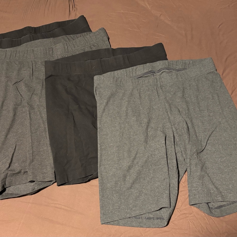 Old Navy Women's Bike Shorts - Black and Gray